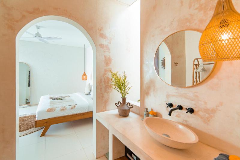 Villa Aurelia - 2 Bedrooms Rooftop Villa in Canggu - image 28