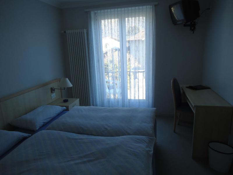 Double Room image 4