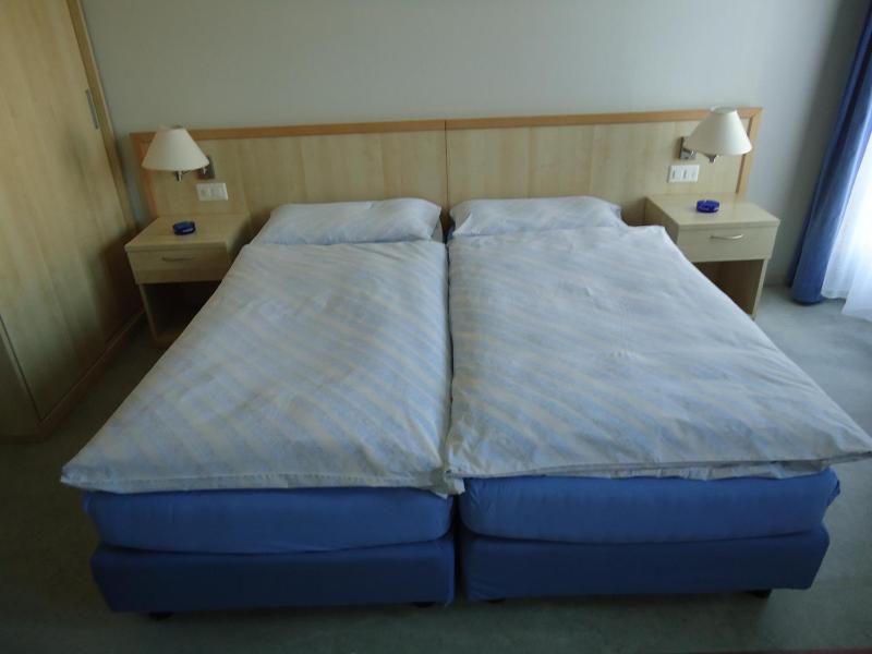 Double Room image 2