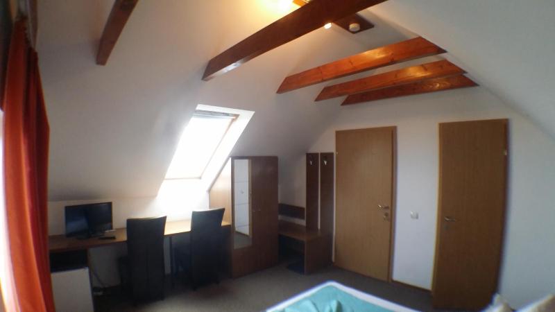 Double Room image 2
