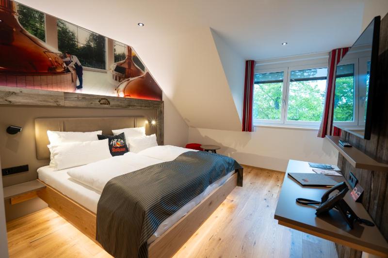 Standard Double Room image 2