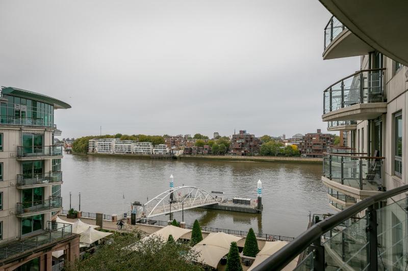 Apartment with View and Balcony image 3