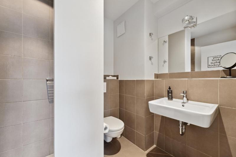 Suite S image 3