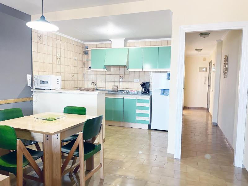 One-Bedroom Apartment image 1