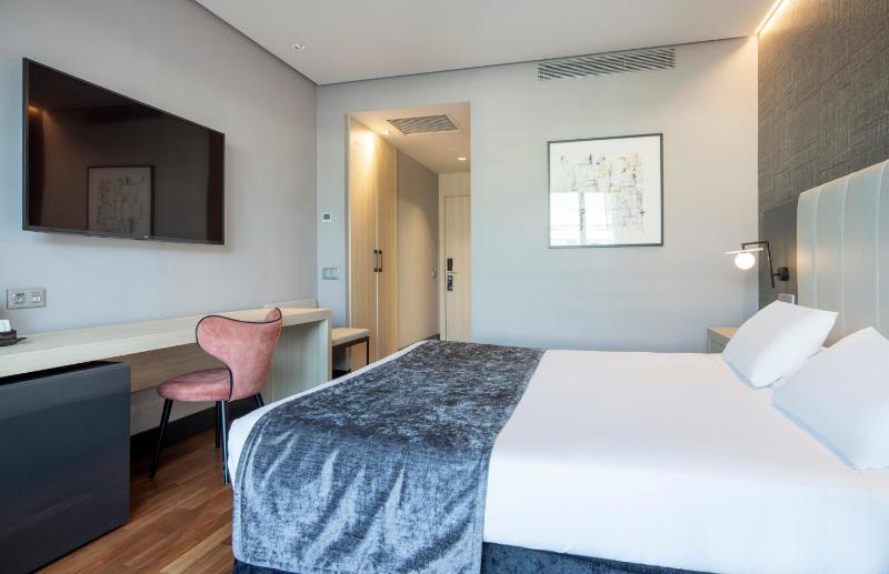 King Size Double Room with Terrace image 3