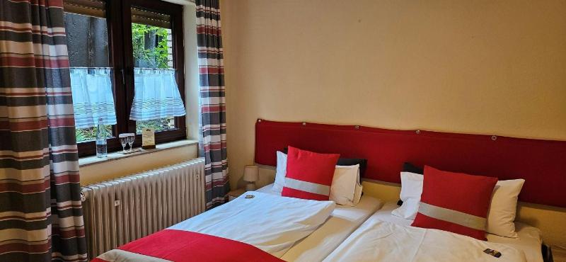 Economy Double or Twin Room image 1