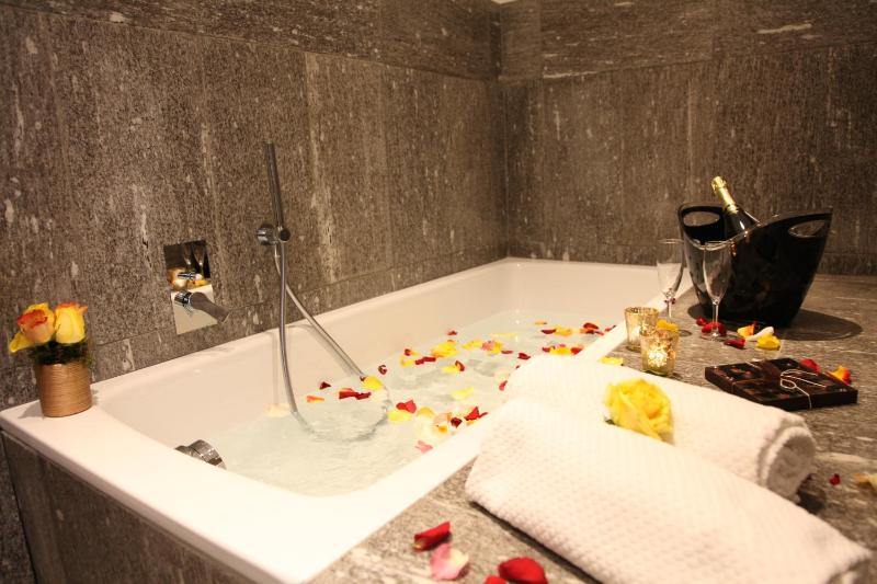 Suite image 4