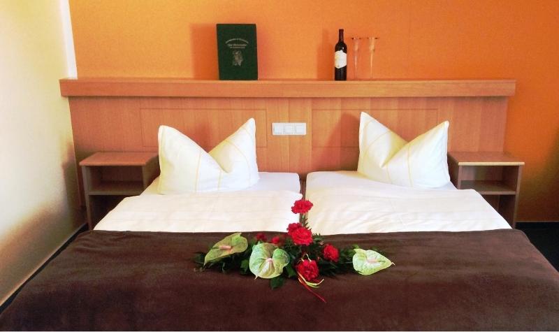 Deluxe Double Room image 3
