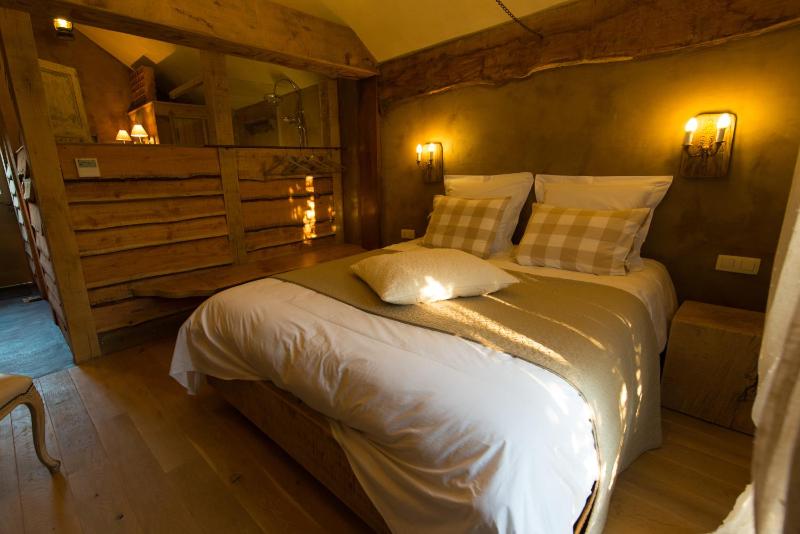 Double Room image 4