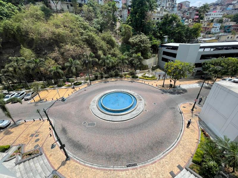 Gallery Suite en Riverfront Puerto Santa Ana - image 11