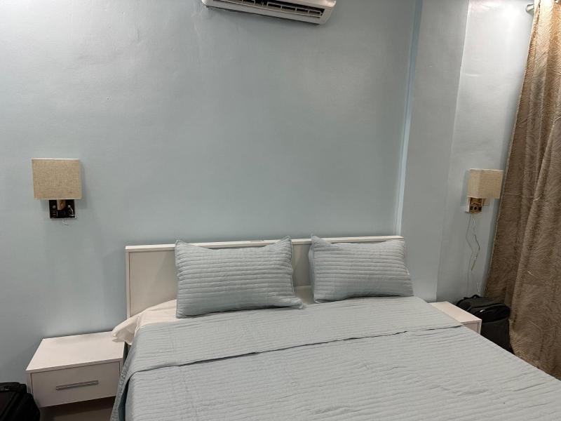 L F Suites - image 3