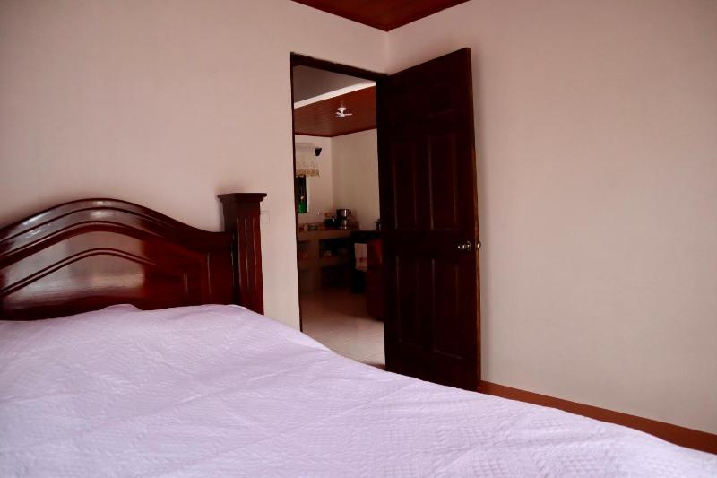 Casa las Orquideas Atenas - image 4