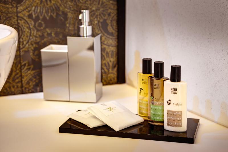 Comfort Double or Twin Room image 3