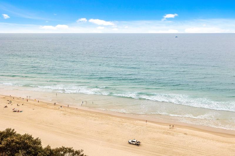 18th Floor Ocean Views at Imperial Surf - Hosted by Coastal Letting Co. - image 5