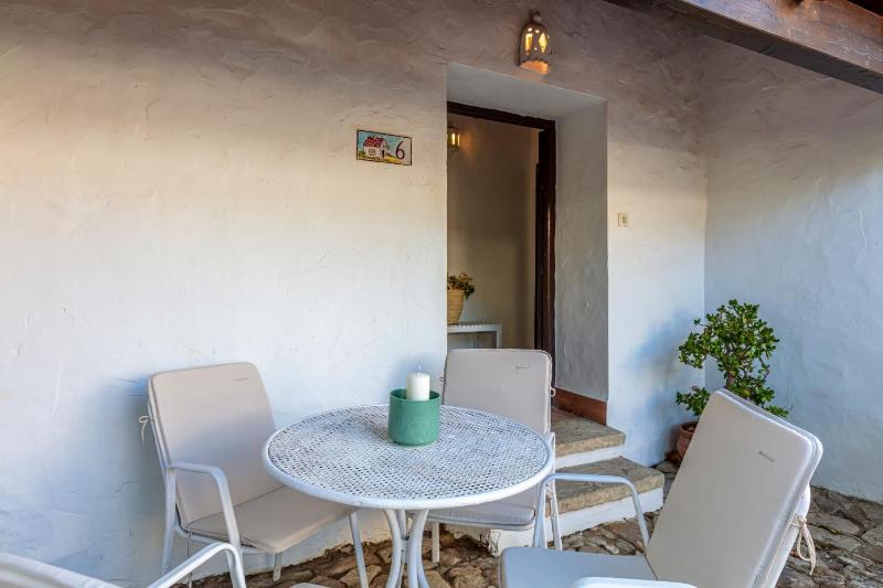 Apartamento cuadruple cortijo image 1