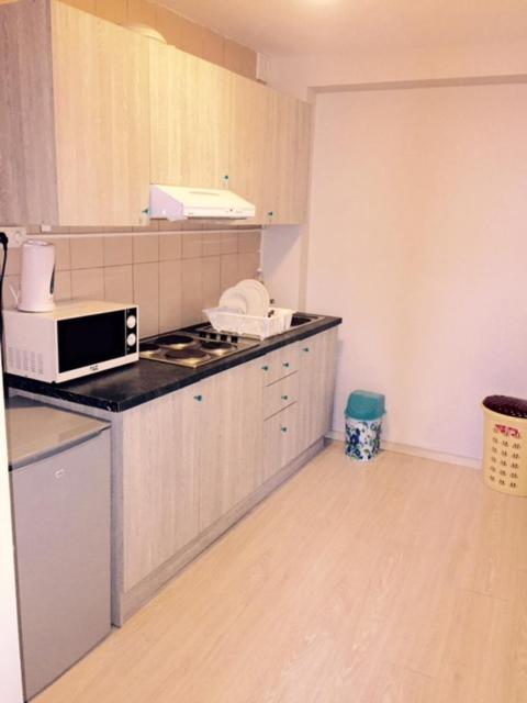 Prestige Flats - image 10
