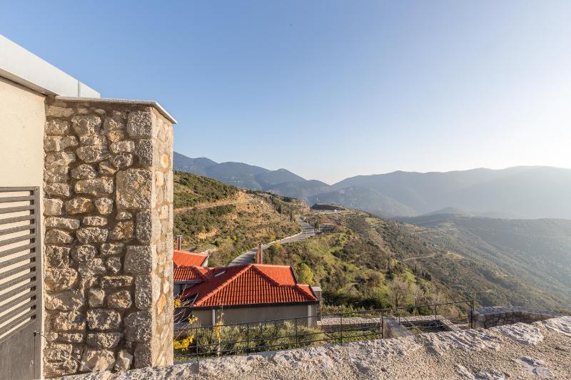 Deluxe Villa image 2