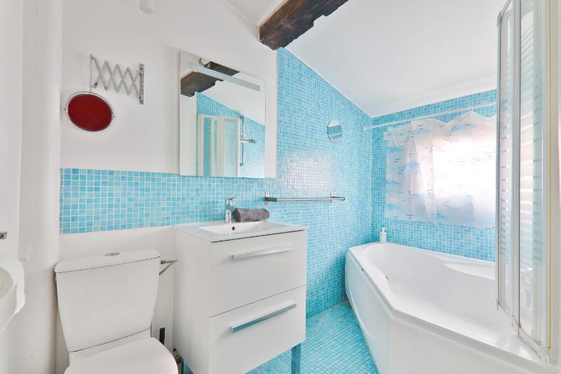 Studio Appartement Quartier Saint-Michel Notre-Dame 2 Free Netflix - image 3