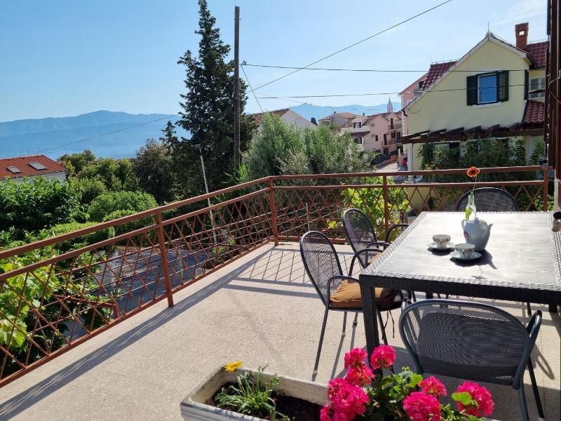 Apartments Smilja - image 1