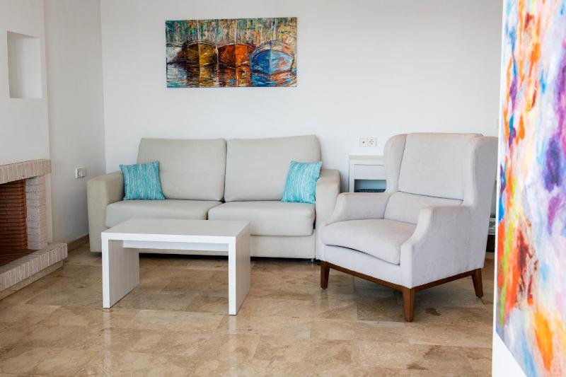 Suite with Sea View image 3