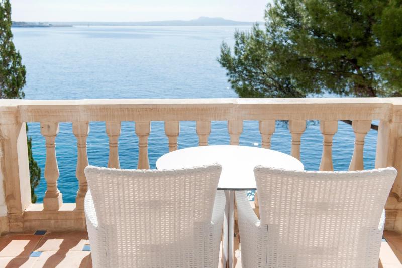 Suite with Sea View image 4