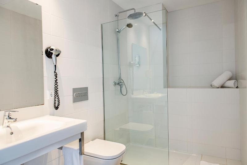 Superior Double Room image 4