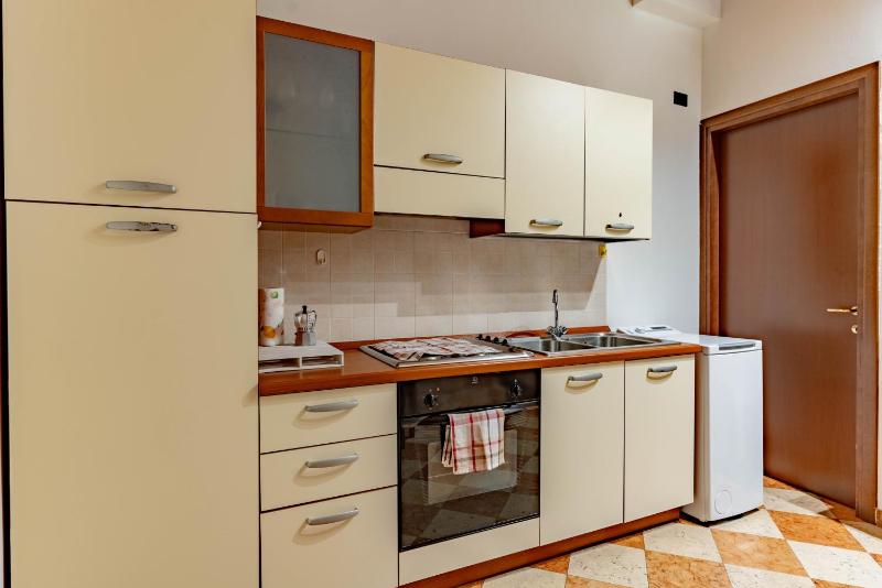 ARENA LUXURY EXPERIENCE Elegante appartamento di 78 mq in Via Mazzini appartamento per 5 persone - WIFI VELOCE ed elegante balcone - image 12