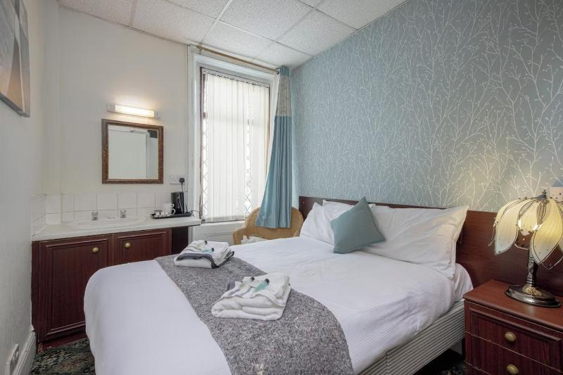 Standard Double Room - Shared image 3