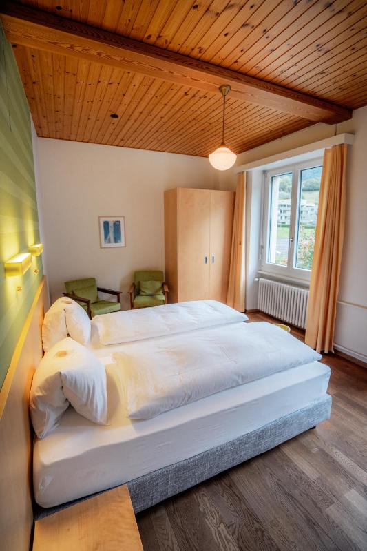 Double Room image 4