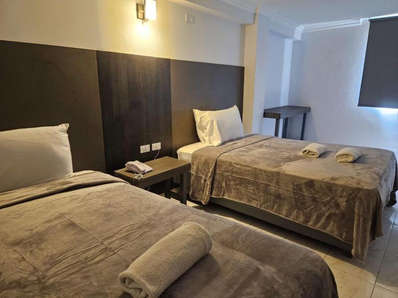 Hotel Montreal - image 7
