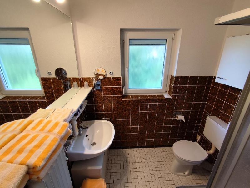 Double Room image 2