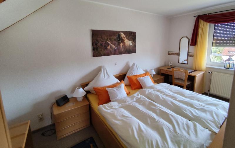 Double Room image 1