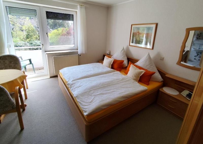 Double Room image 1