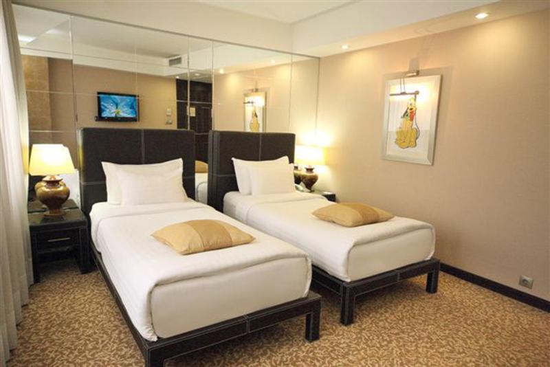 Two Connecting Double Rooms image 4