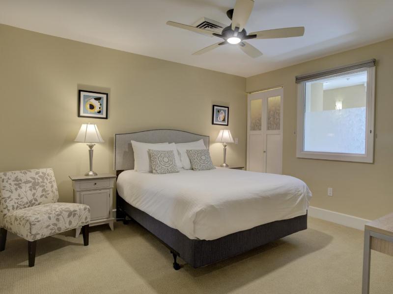 Condo #232 image 3