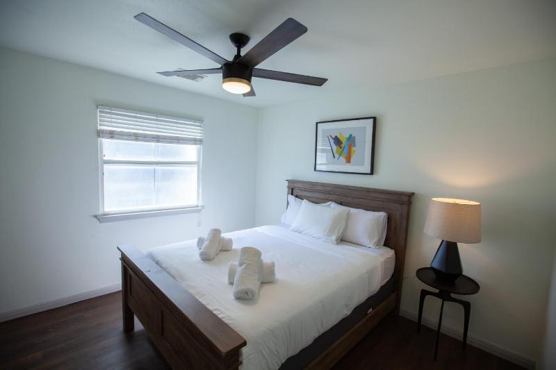 Three-Bedroom Apartment Suite image 2