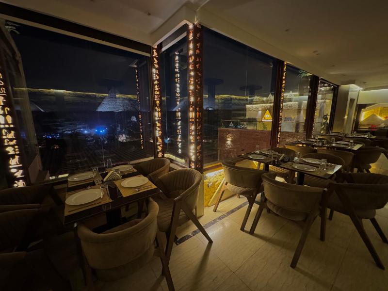 Sahara Pyramids Inn - image 8