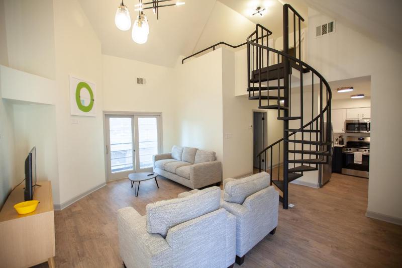 Onyx Hotels - image 39