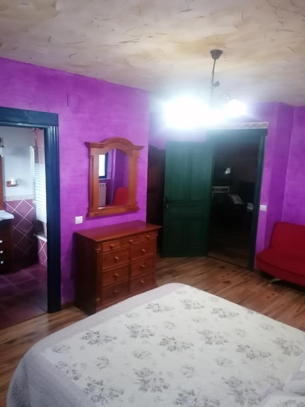 Superior King Room image 2