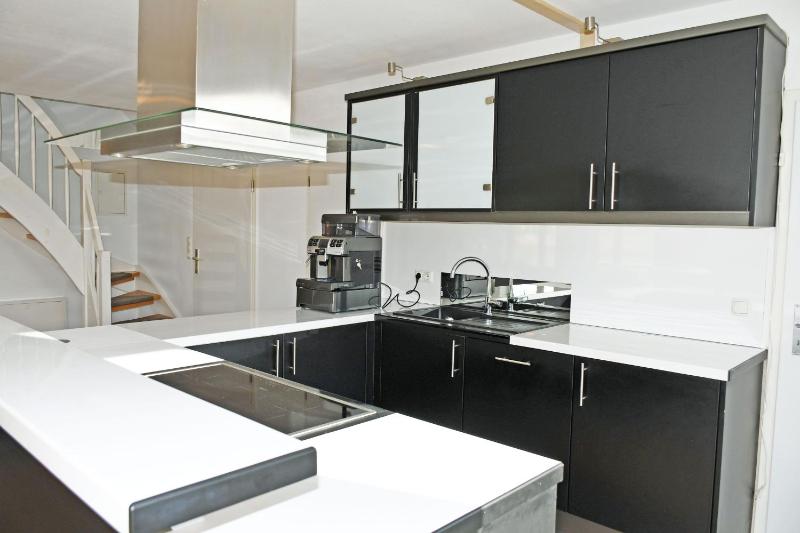 super Ferienwohnung mit Seeblick und 3 Balkonen - image 9