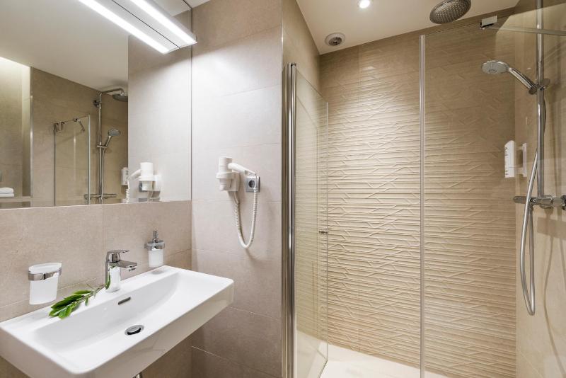 Superior Double Room image 2
