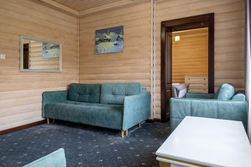 Suite with Spa Access image 3