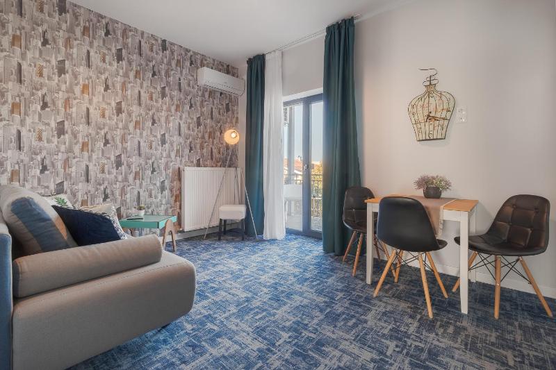 Deluxe Apartment image 2