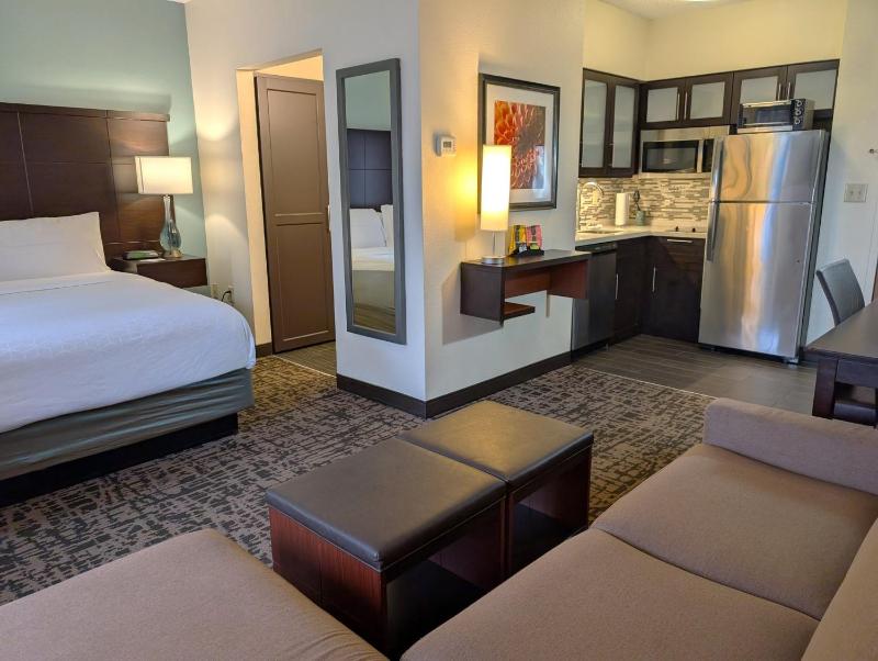 Queen Suite - Disability Access/Non-Smoking image 2