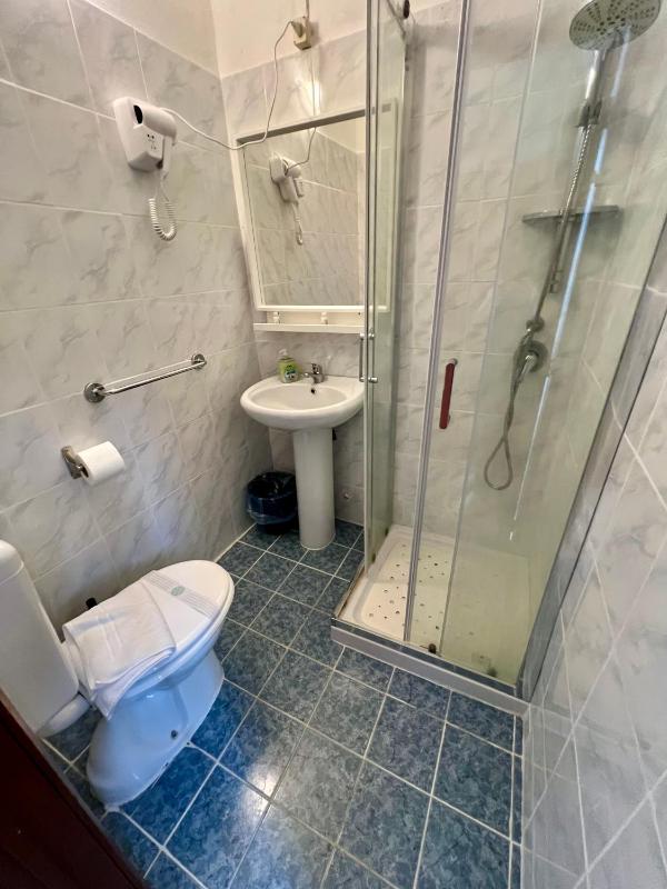 Standard Double Room image 2