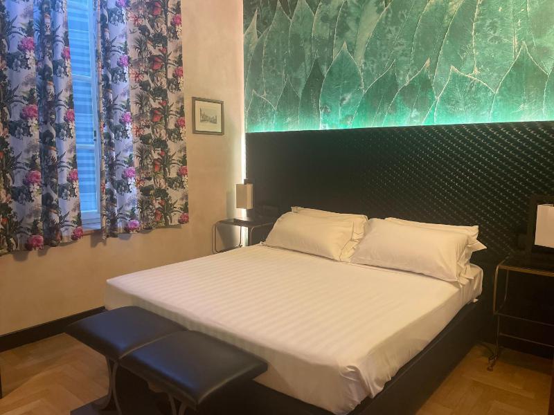 Classic Double Room - Ground Floor image 1