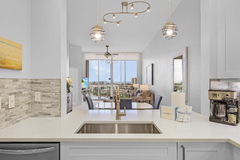 Palm Harbor Penthouse with Marina Views condo - image 22