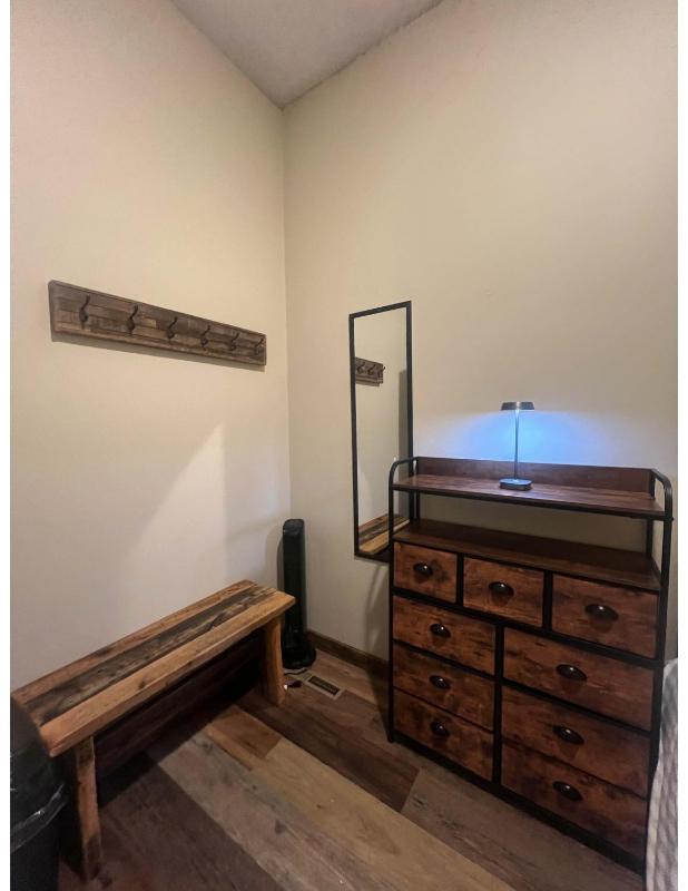 Budget Double Room image 3
