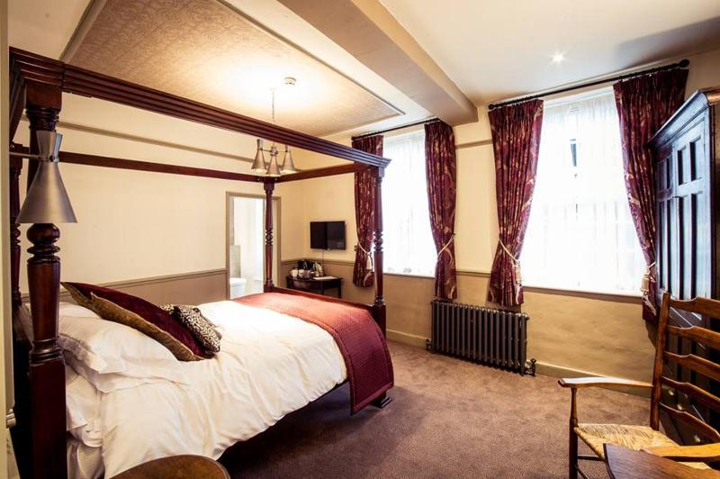 Superior Double Room image 2