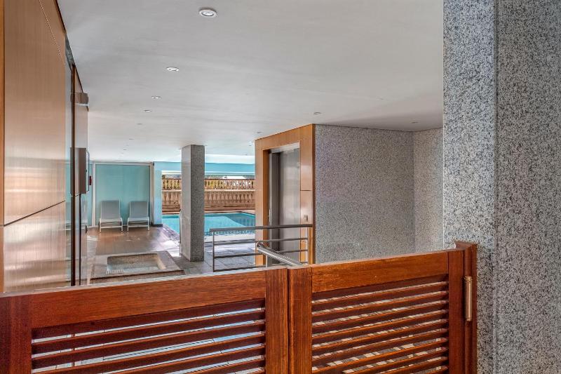Victoria Bergamote Attic with Terrace and Sea View - Happy Rentals - image 7